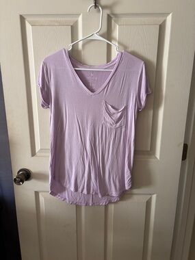 American Eagle Outfitters Lavender V-Neck Pocket Tee